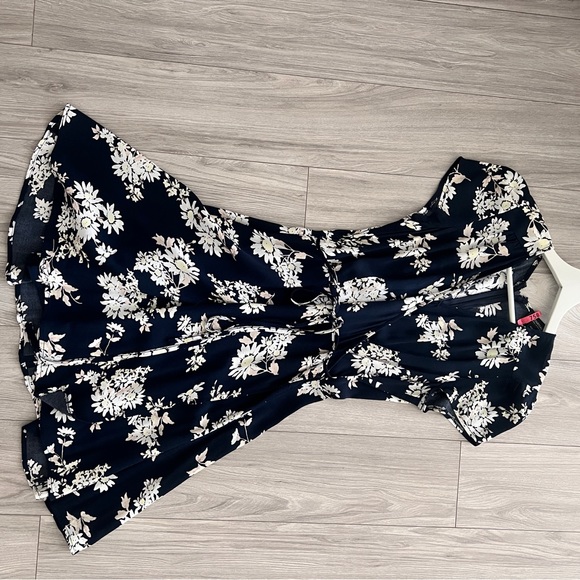 Spring / summer wrap sundress - Picture 7 of 7